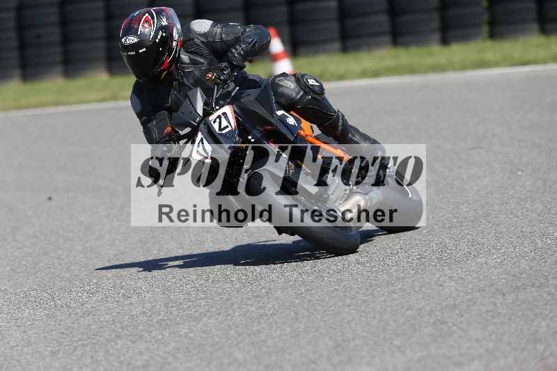 /43 08.08.2025 Discover the Bike ADR/Race 3 rot/72